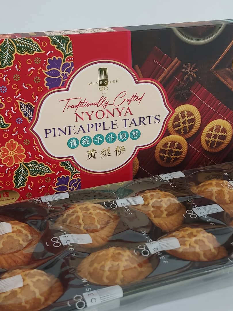 Wise Chef's Traditionally Crafted Nyonya Pineapple Tarts (10pcs per box) 正宗娘惹黄梨饼 (十件一盒)